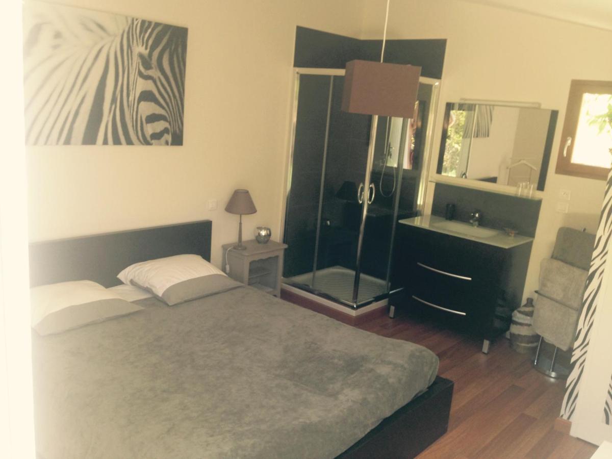 Chez Calou Bed & Breakfast Mane  Стая снимка